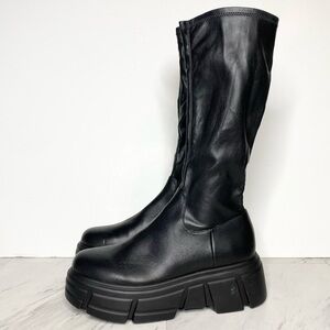 Steve Madden Tero Black Lug Sole Chunky Tall Boot 10M